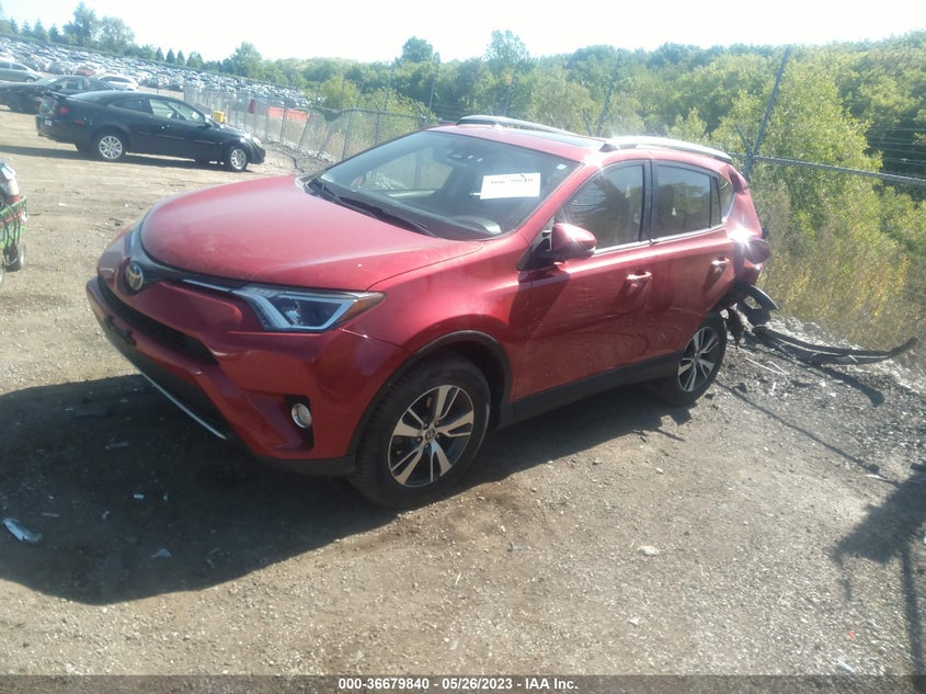VIN JTMWFREV1HJ103693 2017 TOYOTA RAV4 XLE