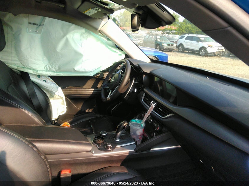 VIN ZASPAKAN6K7C35375 2019 ALFA ROMEO STELVIO SPORT
