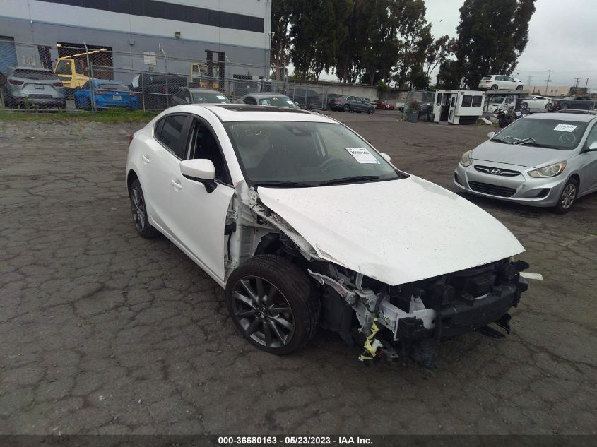 2018 MAZDA MAZDA3 4-DOOR GRAND TOURING - 3MZBN1W33JM243332