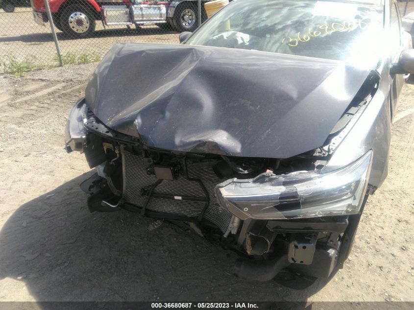 19UDE2F36KA013995 Acura ILX  6