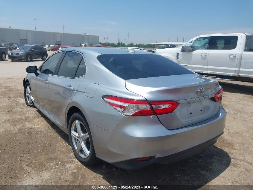 2020 TOYOTA CAMRY LE - 4T1C11AK5LU879651