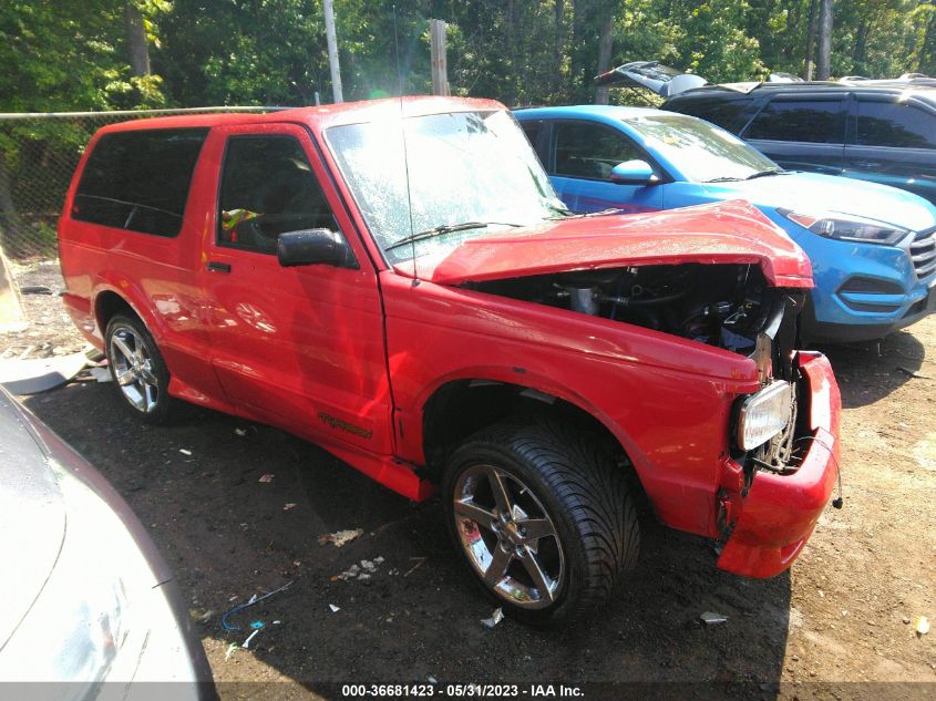 1GDCT18ZXP0811744 GMC TYPHOON Photo 1