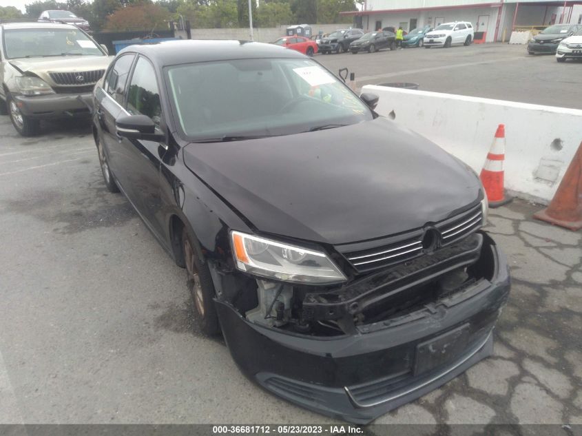 2014 VOLKSWAGEN JETTA SEDAN SE W/CONNECTIVITY - 3VWD17AJ8EM410139