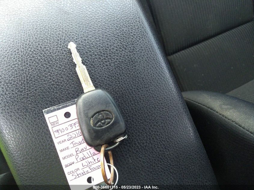 2016 TOYOTA RAV4 LE - JTMZFREV2GJ074751