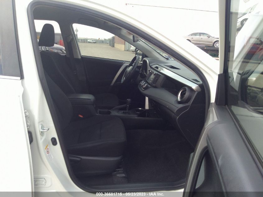 2016 TOYOTA RAV4 LE - JTMZFREV2GJ074751