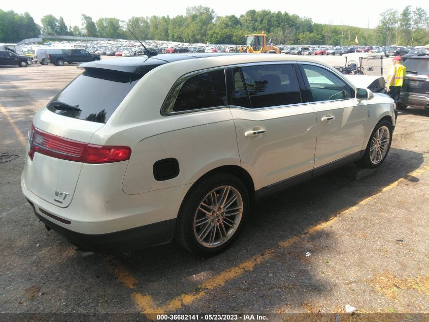2013 LINCOLN MKT ECOBOOST - 2LMHJ5AT4DBL55909
