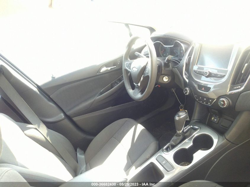 2018 CHEVROLET CRUZE LT - 1G1BE5SM0J7215029
