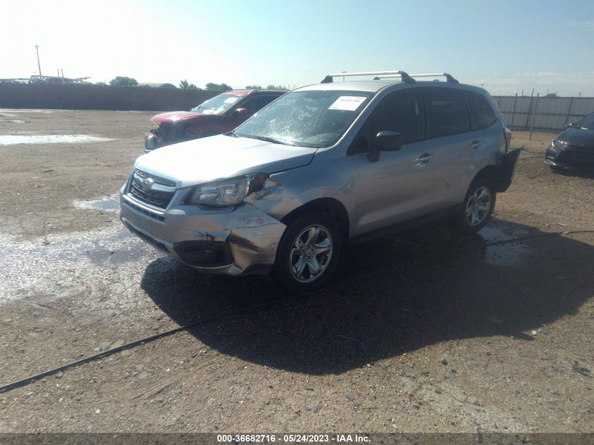 VIN JF2SJAAC2HH539464 2017 SUBARU FORESTER