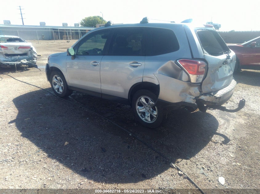 VIN JF2SJAAC2HH539464 2017 SUBARU FORESTER