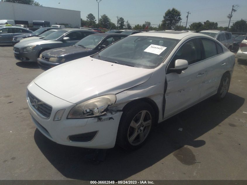 2013 VOLVO S60 T5 - YV1612FS6D2174378