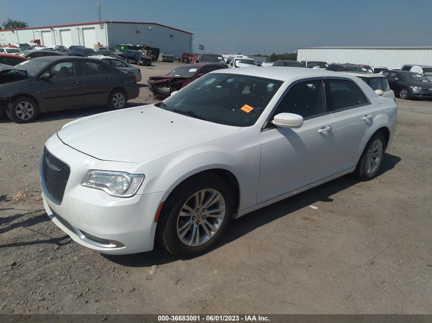 VIN 2C3CCAAG1JH137326 2018 CHRYSLER 300 TOURING