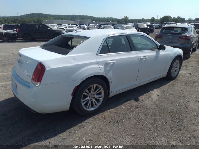 VIN 2C3CCAAG1JH137326 2018 CHRYSLER 300 TOURING