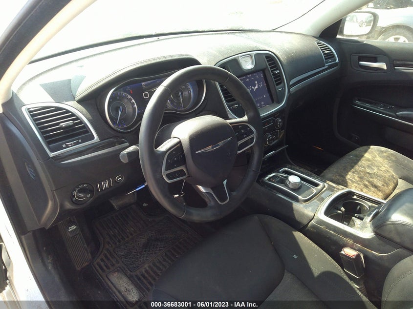 VIN 2C3CCAAG1JH137326 2018 CHRYSLER 300 TOURING
