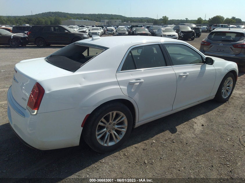 VIN 2C3CCAAG1JH137326 2018 CHRYSLER 300 TOURING