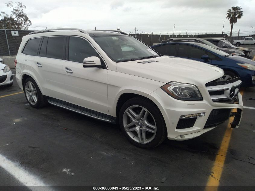 2016 MERCEDES-BENZ GL GL 550 - 4JGDF7DE1GA704531
