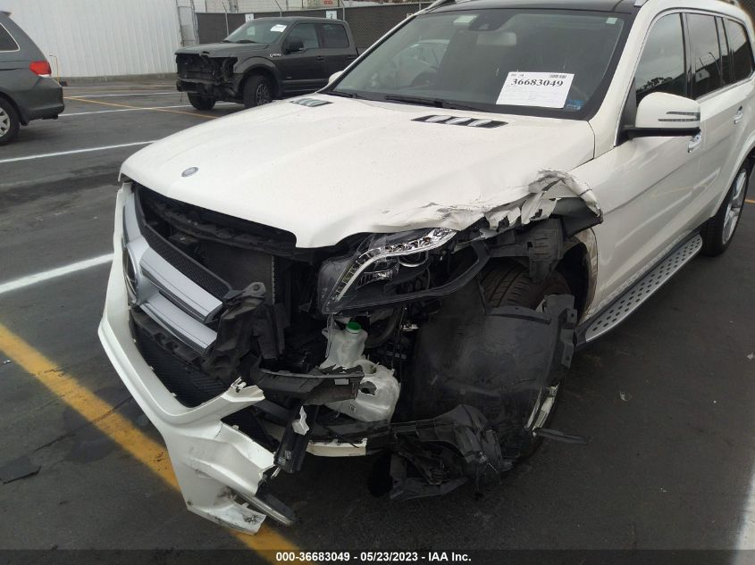 2016 MERCEDES-BENZ GL GL 550 - 4JGDF7DE1GA704531
