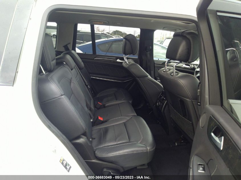 2016 MERCEDES-BENZ GL GL 550 - 4JGDF7DE1GA704531