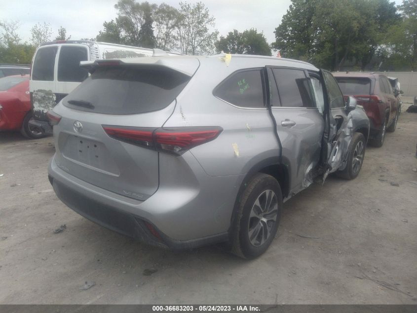 2022 TOYOTA HIGHLANDER XLE - 5TDGZRBH2NS587799