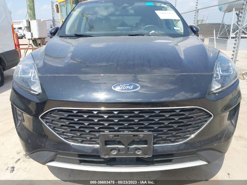 2020 FORD ESCAPE SE - 1FMCU0G68LUA32814