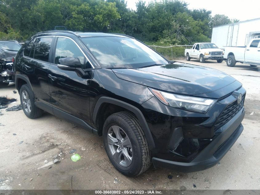 2022 TOYOTA RAV4 XLE - 2T3W1RFV8NW193337