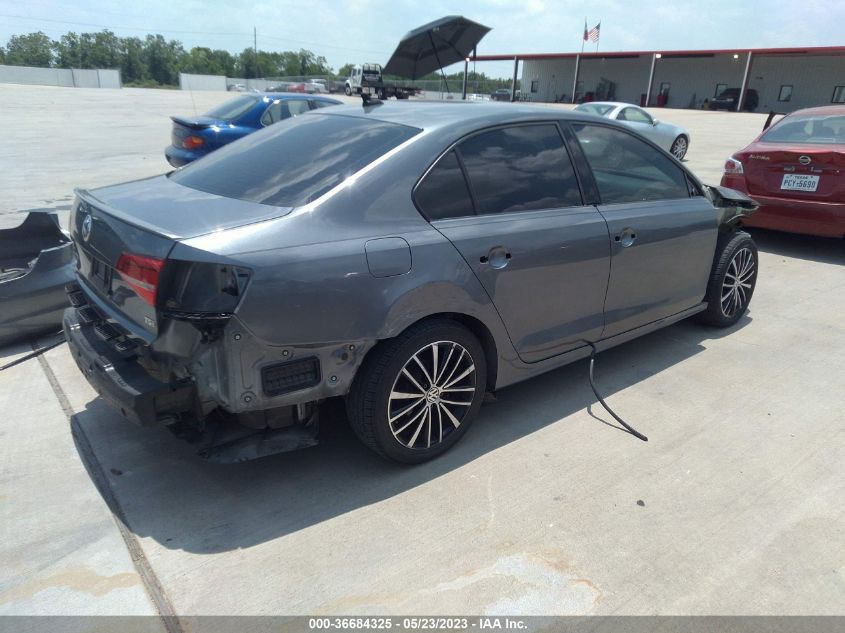 2015 VOLKSWAGEN JETTA SEDAN 1.8T SPORT - 3VWD17AJ3FM416528