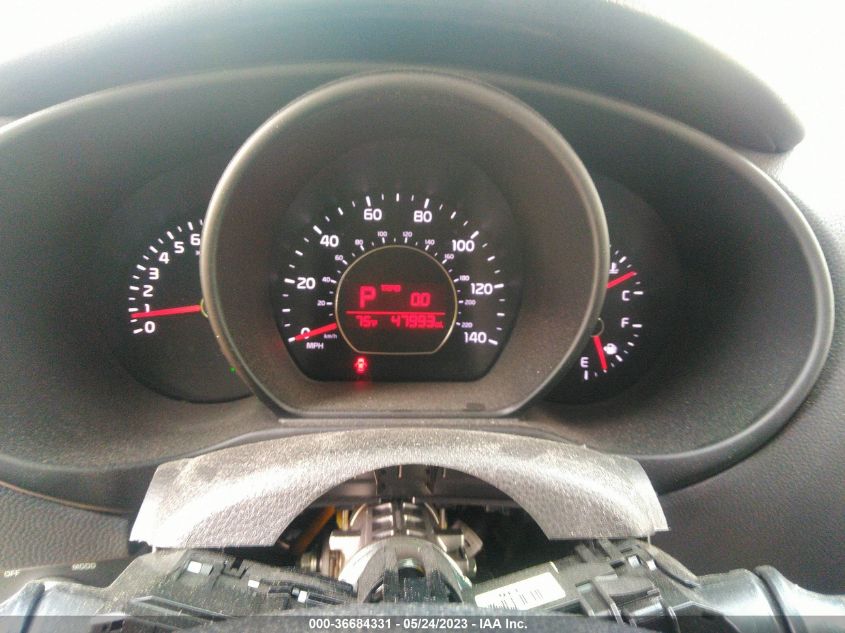 2015 KIA SOUL + - KNDJP3A58F7806437