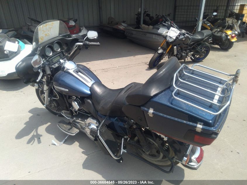 2010 HARLEY-DAVIDSON FLHTCU 1HD1FC411AB649074