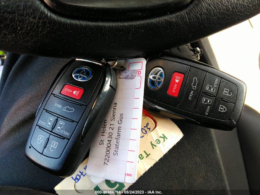 2021 TOYOTA SIENNA XLE - 5TDJRKEC6MS033628
