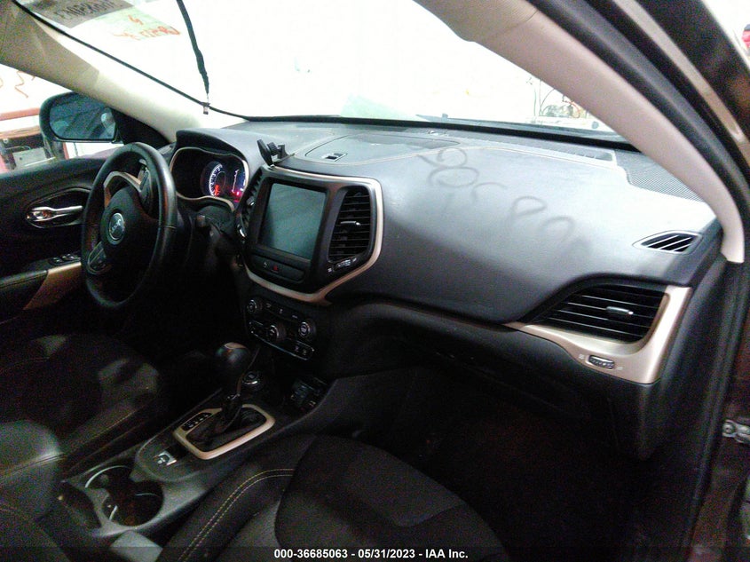 VIN 1C4PJMCBXHW583671 2017 JEEP CHEROKEE LATITUDE