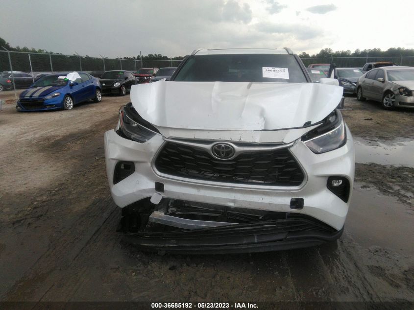 2022 TOYOTA HIGHLANDER XLE - 5TDGZRAH0NS555841