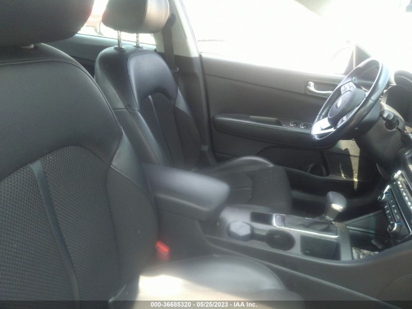 2019 KIA OPTIMA S - 5XXGT4L39KG286547