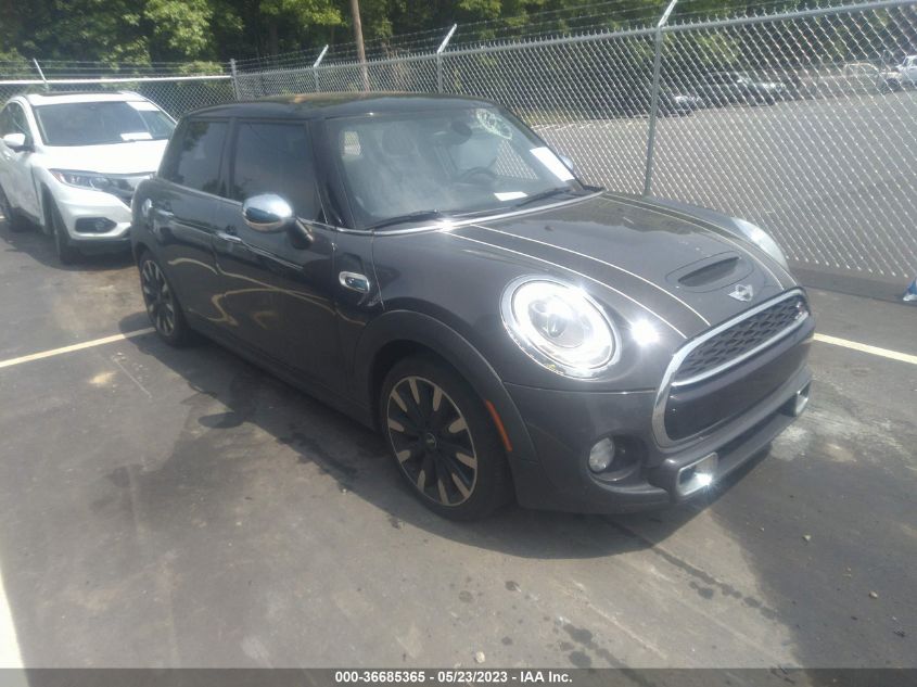 2015 MINI COOPER HARDTOP 4 DOOR S - WMWXU3C59F2B58040