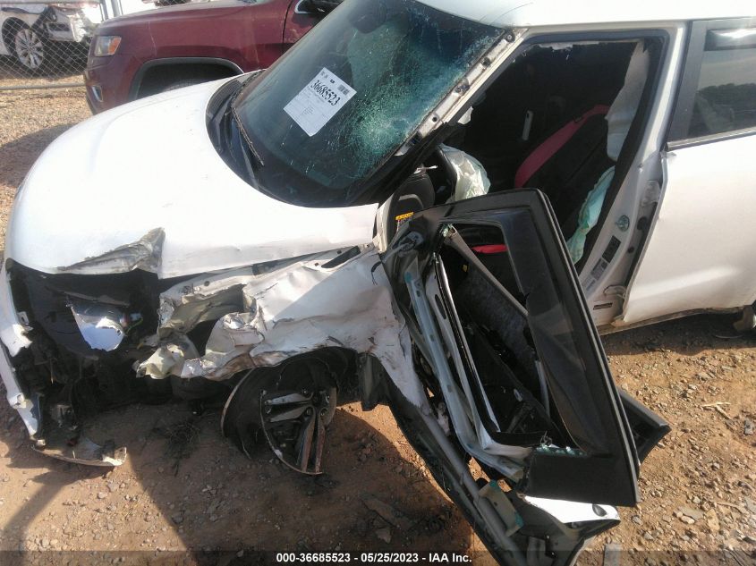 2016 KIA SOUL + - KNDJP3A52G7348203