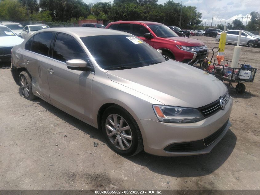 2013 VOLKSWAGEN JETTA SEDAN SE W/CONVENIENCE - 3VWDX7AJ9DM312119