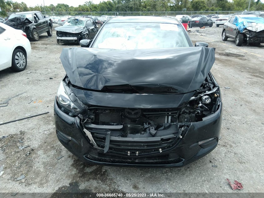VIN 3MZBN1V30JM252135 2018 MAZDA MAZDA3 4-DOOR TOURING