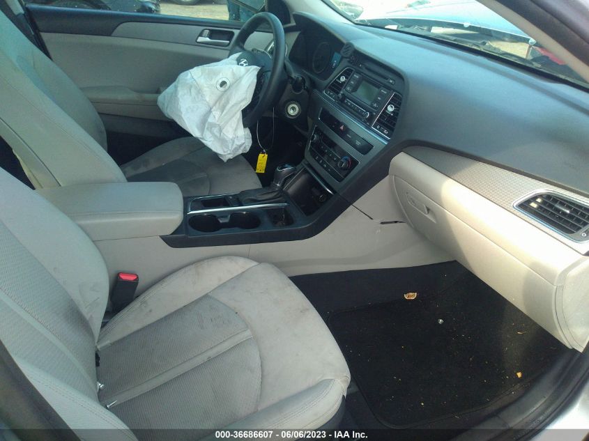 2017 HYUNDAI SONATA SE - 5NPE24AF8HH547588