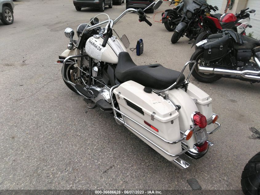 2010 HARLEY-DAVIDSON FLHP 1HD1FHM12AB645595