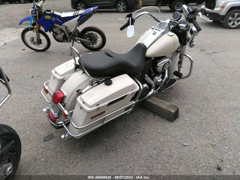 2010 HARLEY-DAVIDSON FLHP 1HD1FHM12AB645595