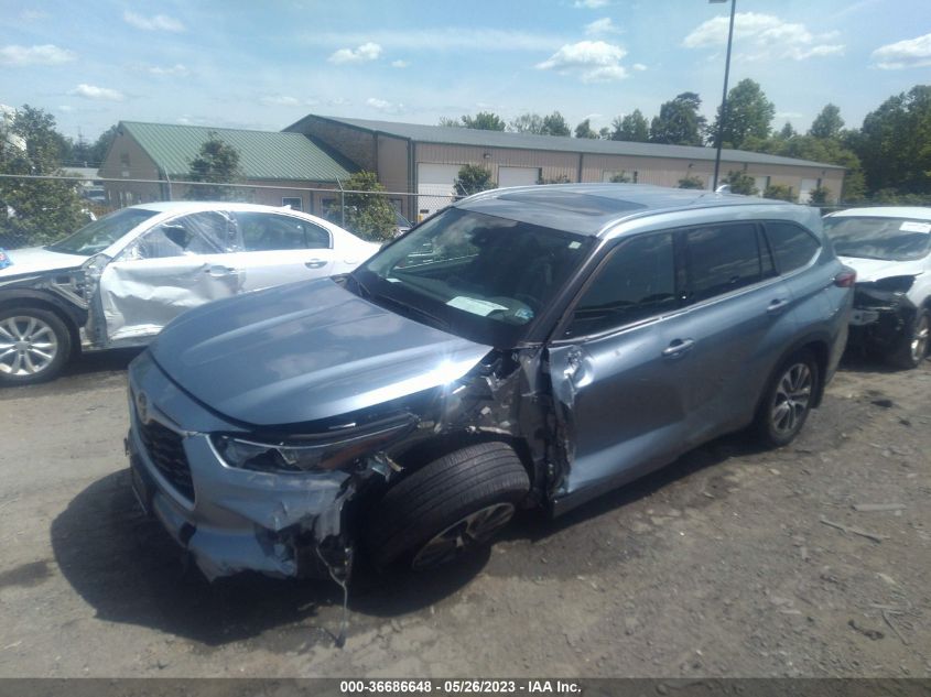 2021 TOYOTA HIGHLANDER XLE - 5TDGZRBH6MS156400