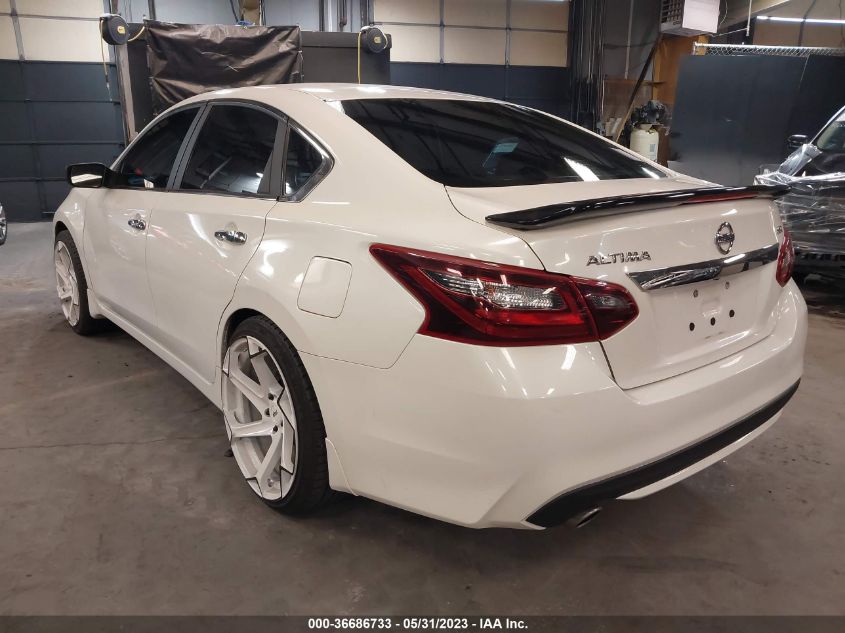 2017 NISSAN ALTIMA 2.5 SR - 1N4AL3AP2HC472435
