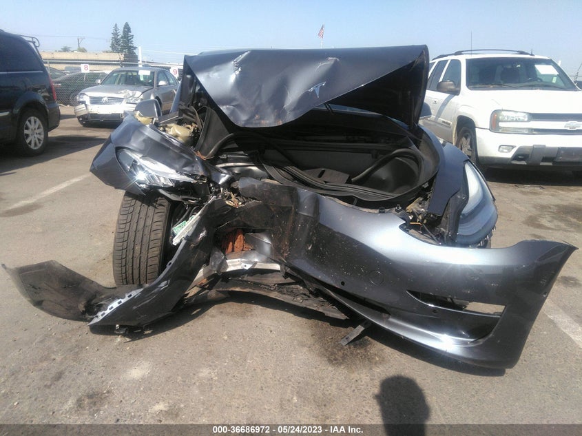 VIN 5YJ3E1EB6JF185608 2018 TESLA MODEL 3 LONG RANGE