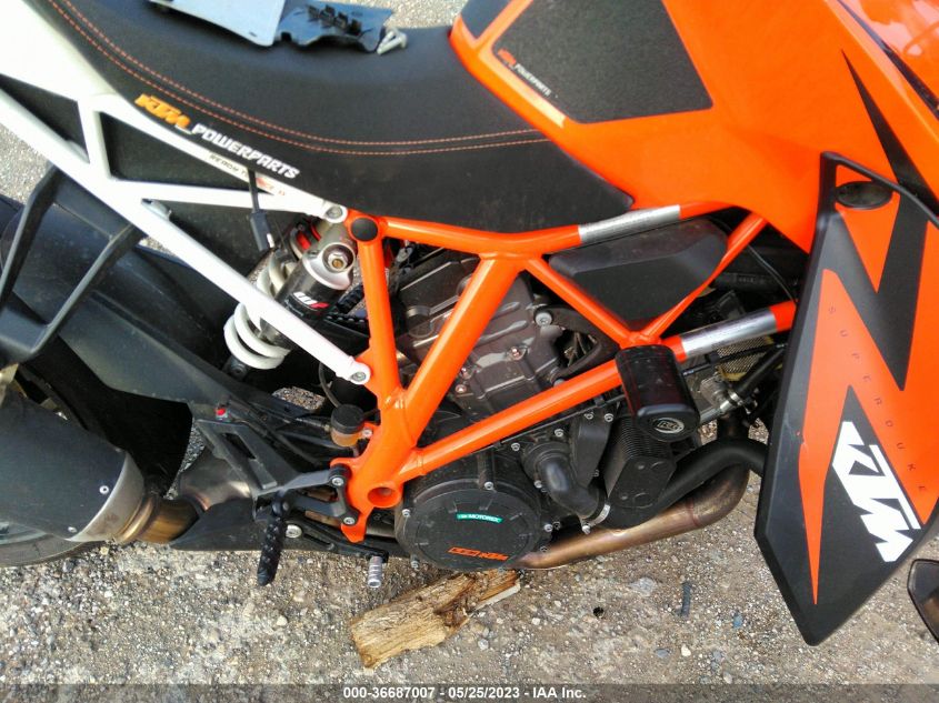 2016 KTM 1290 SUPER DUKE R - VBKV39404GM937026