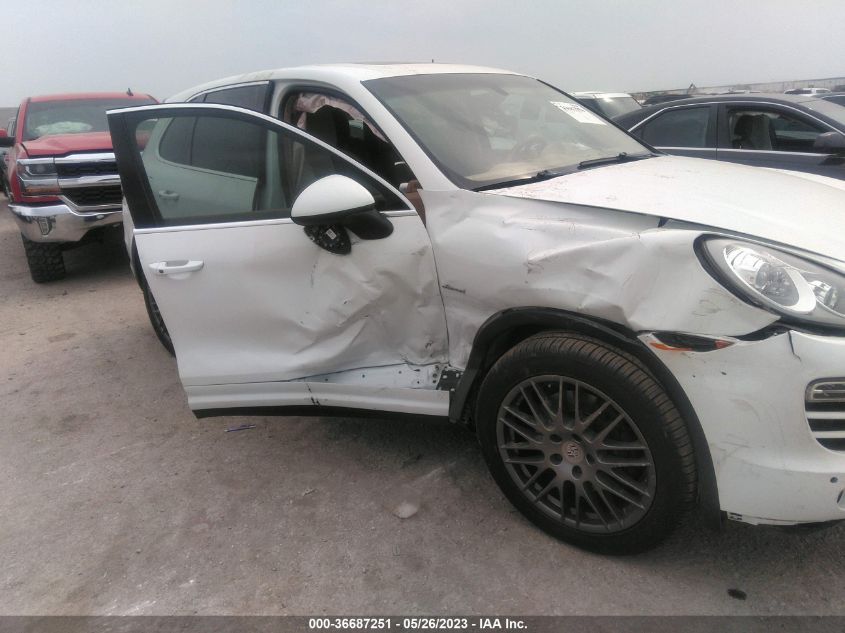 2014 PORSCHE CAYENNE DIESEL - WP1AF2A22ELA49753