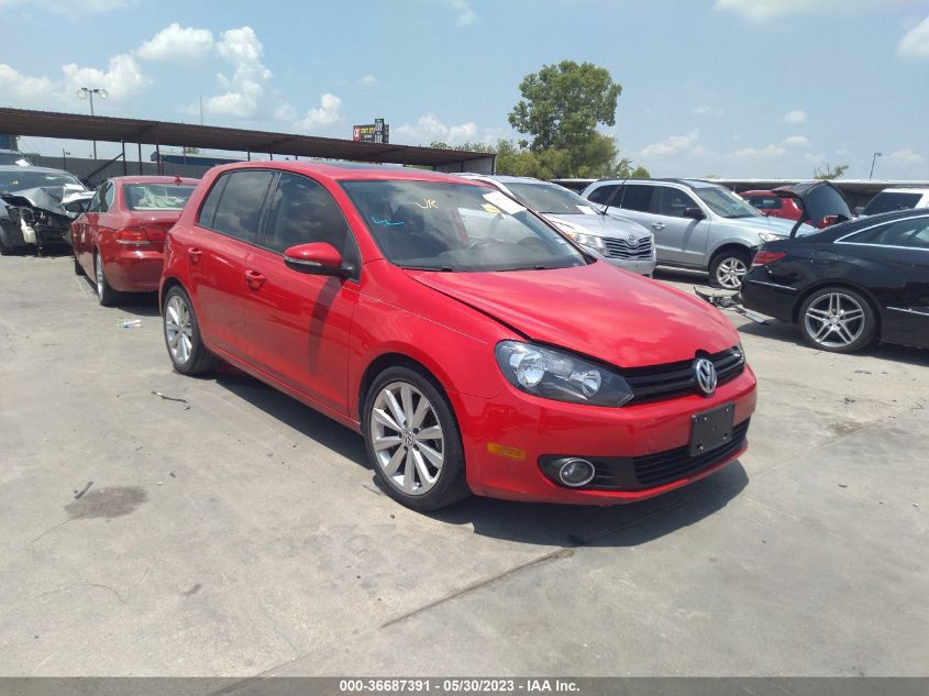 2013 VOLKSWAGEN GOLF TDI W/SUNROOF & NAV - WVWDM7AJ8DW123733