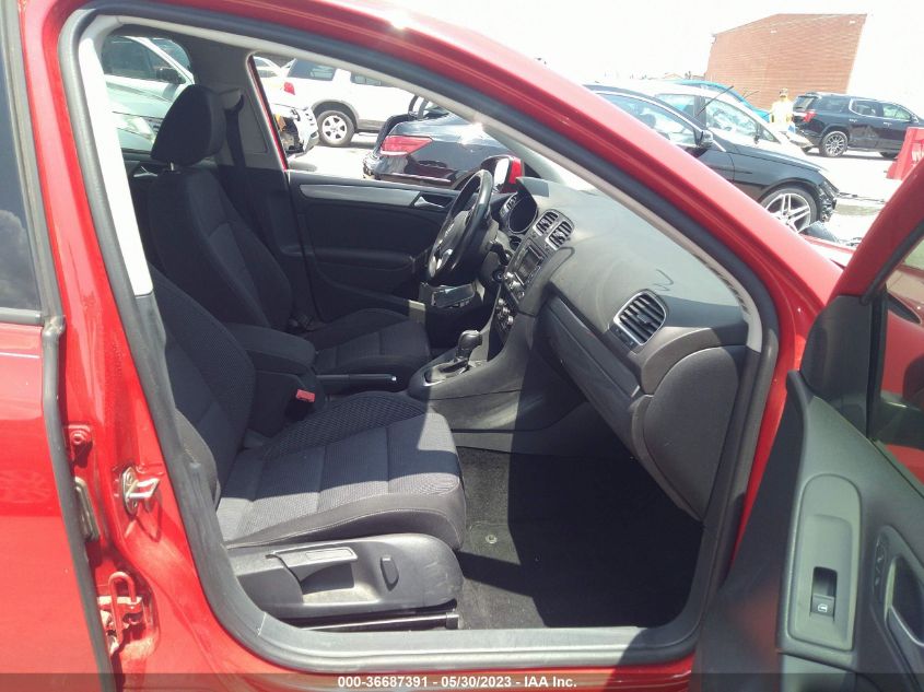 2013 VOLKSWAGEN GOLF TDI W/SUNROOF & NAV - WVWDM7AJ8DW123733