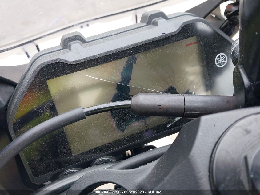 2020 YAMAHA YZFR3 A MH3RH18Y3LK003095