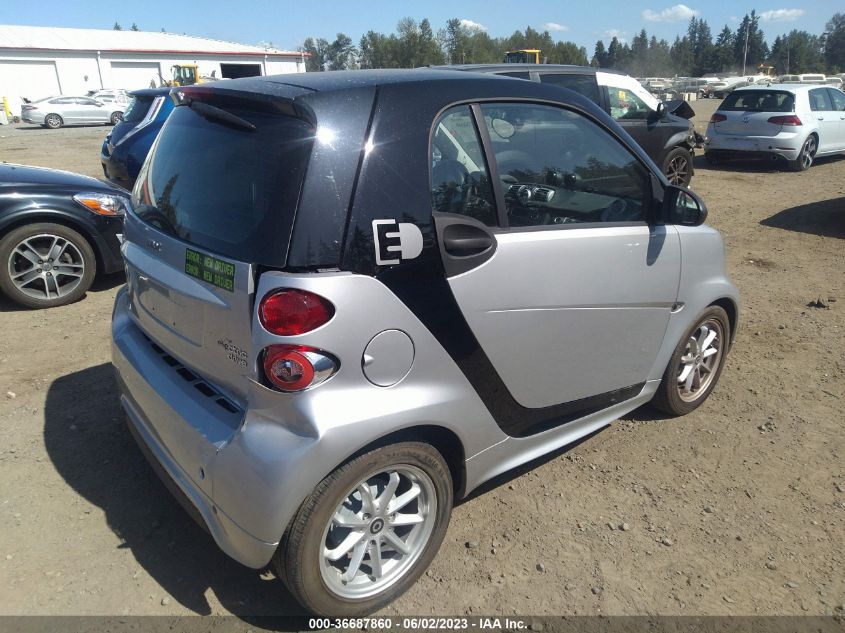 2015 SMART FORTWO ELECTRIC DRIVE PASSION - WMEEJ9AA2FK833490
