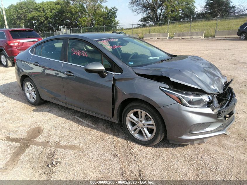 2018 CHEVROLET CRUZE LT - 1G1BE5SM5J7197904