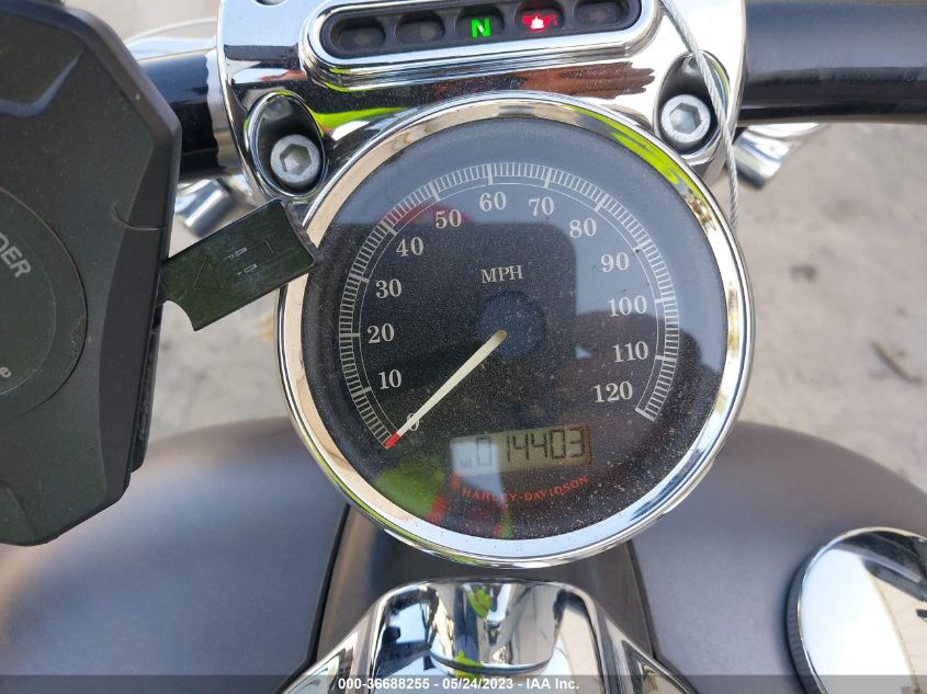 2017 HARLEY-DAVIDSON FXSB BREAKOUT - 1HD1BFV12HB046446
