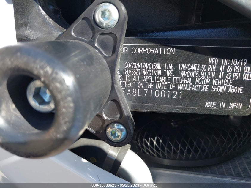VIN JS1GN7FA8L7100121 2020 SUZUKI GSX-R600